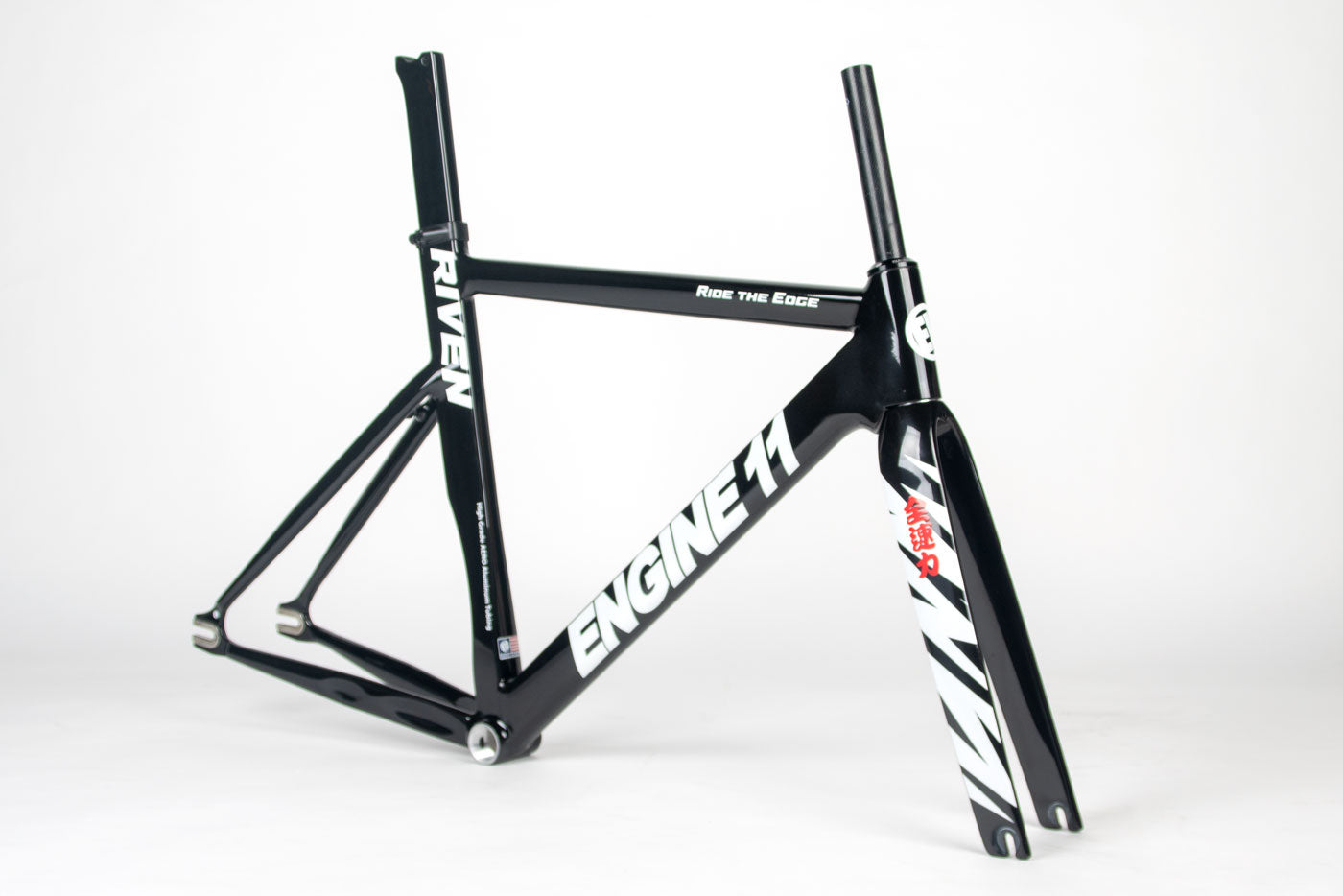 RIVEN Aero Track Black